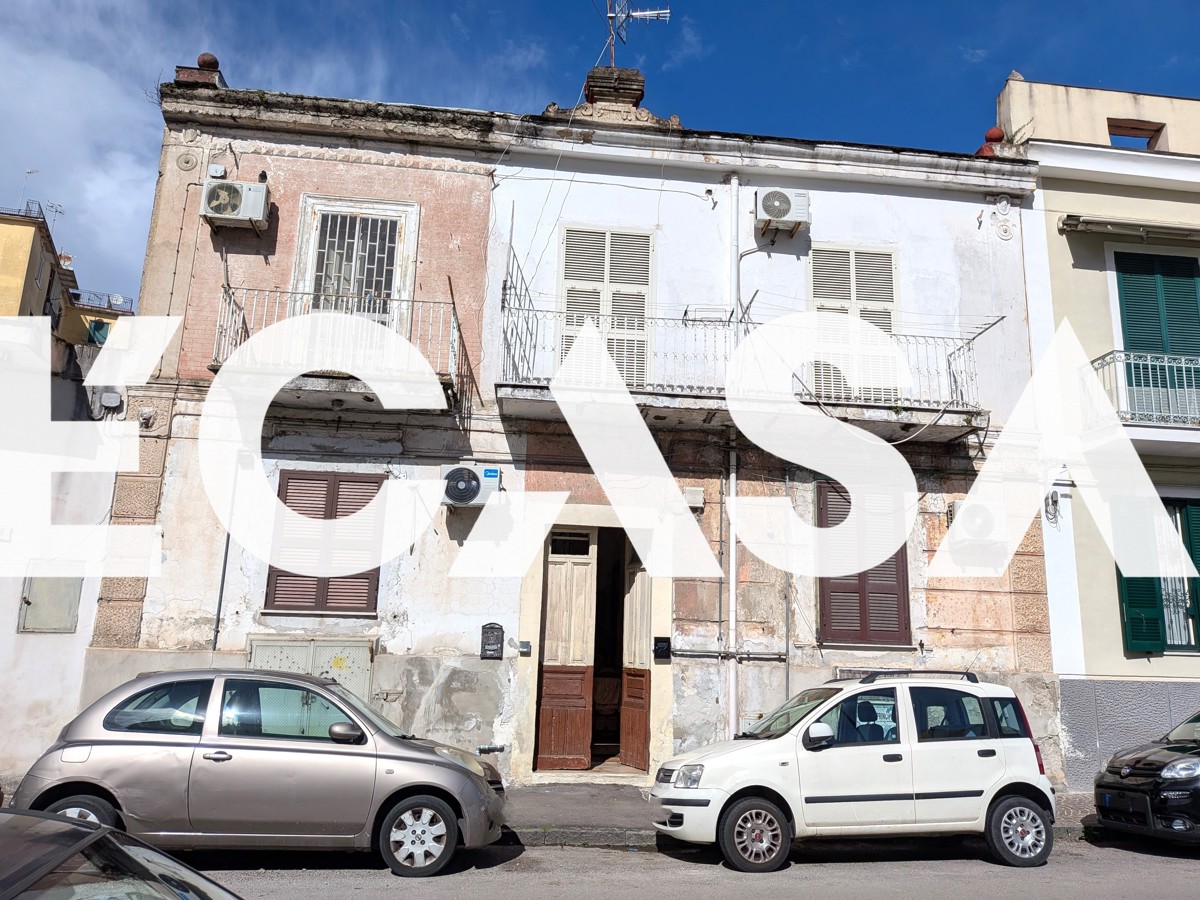 Secondigliano - Via Raffaele Angiulli 
